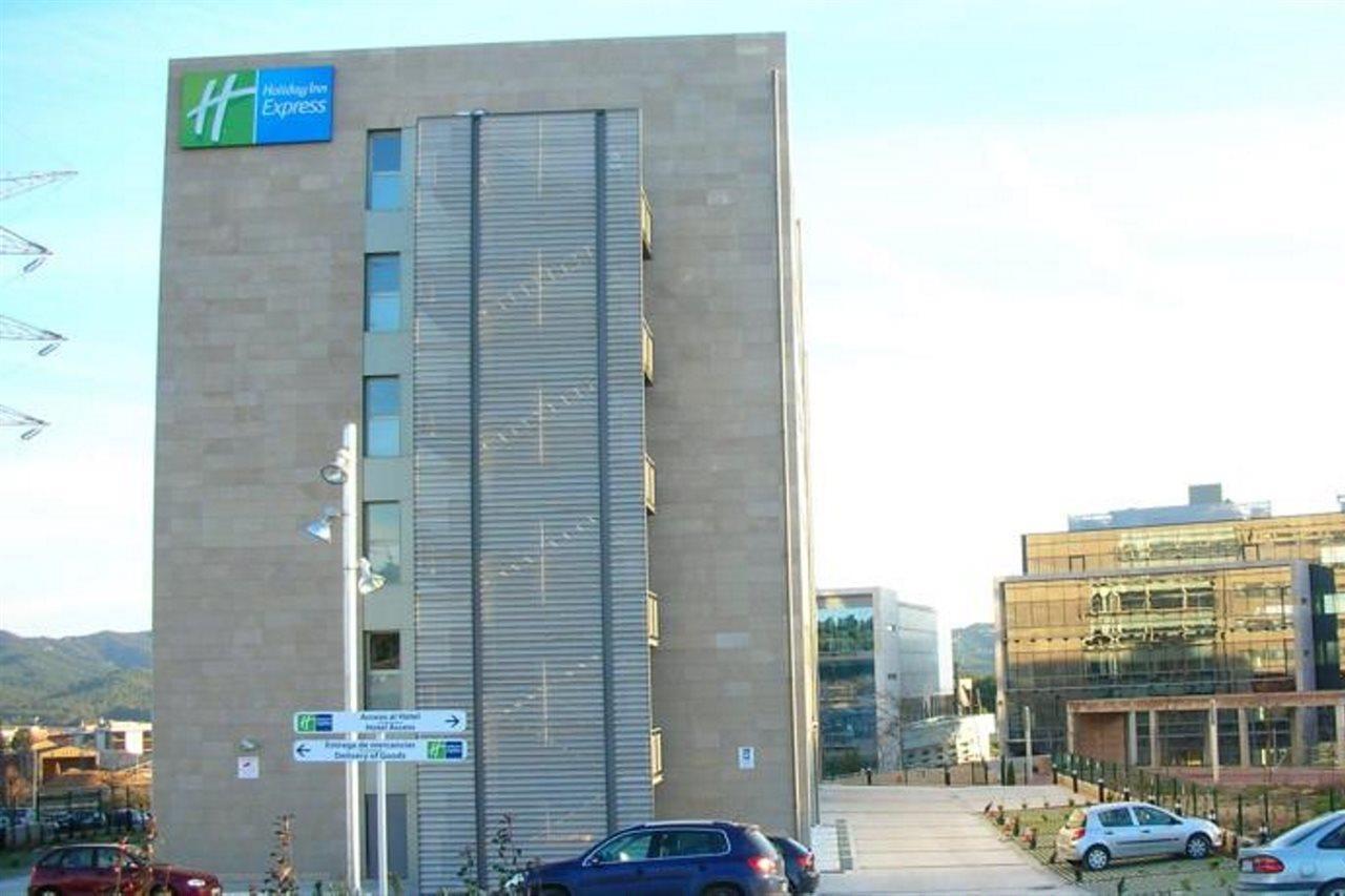 Holiday Inn Express Sant Cugat, An Ihg Hotel Sant Cugat del Vallès Екстериор снимка